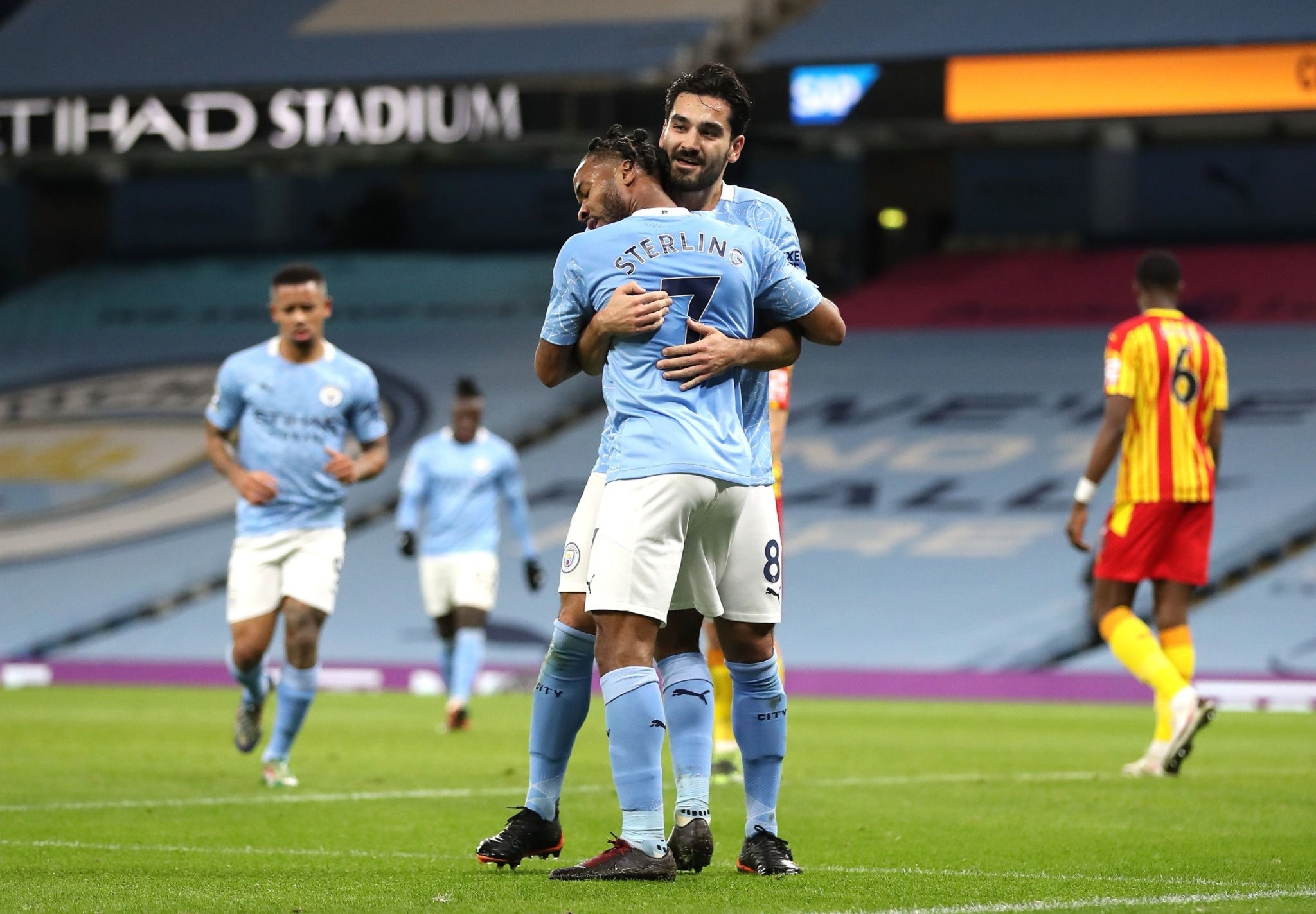 经验丰富的 经验丰富的